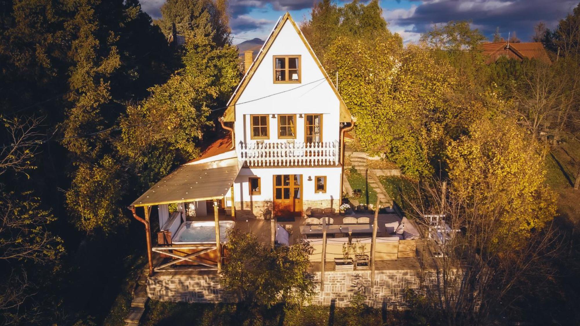Egercottages - Bikaver Cottage المظهر الخارجي الصورة